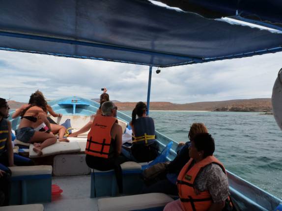 Passeio de barco até a ilha de Espíritu Santo, região de La Paz, na Baja California - México Passeio de barco até a ilha de Espíritu Santo, região de La Paz, na Baja California - México