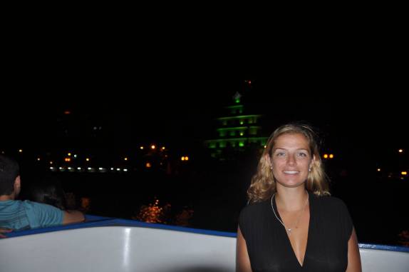 Passeio de catamarã no rio Capibaribe, em Recife - PE