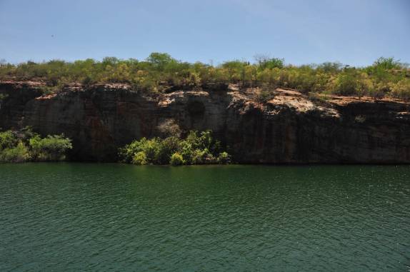 passeio de catamarã no rio São Francisco em Canindé do São Francisco, divisa de Sergipe e Alagoas