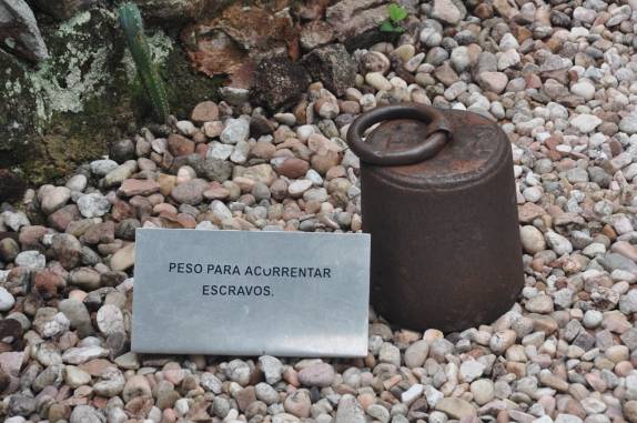 Peça exposta em galeria em Igatu, na Chapada Diamantina - BA Peça exposta em galeria em Igatu, na Chapada Diamantina - BA