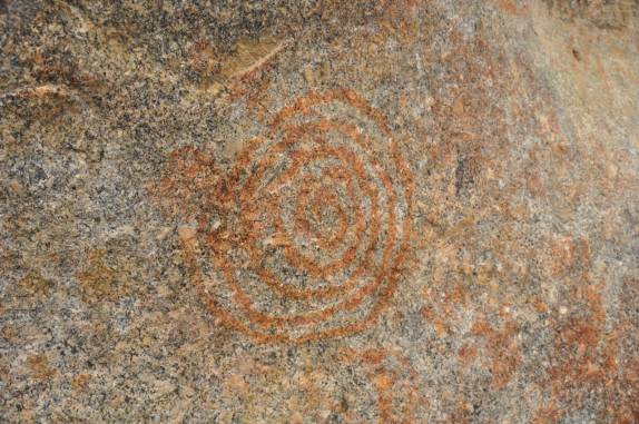 Pinturas rupestres no Lajedo Manoel de Souza, na região de Cabaceiras - PB