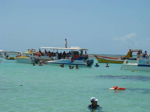Piscinas naturais lotadas em Maragogi - AL
