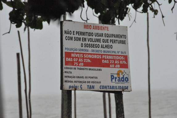 Placa dá pista de dias mais 'movimentados' em Corumbau - BA