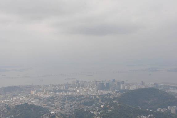 Ponte Rio-Niterói vista do alto do Corcovado, no Rio de Janeiro - RJ Ponte Rio-Niterói vista do alto do Corcovado, no Rio de Janeiro - RJ