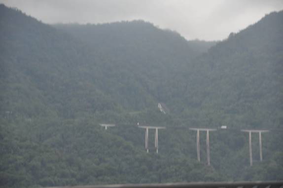 Pontes da rodovia dos Imigrantes, que liga a capital ao litoral Pontes da rodovia dos Imigrantes, que liga a capital ao litoral