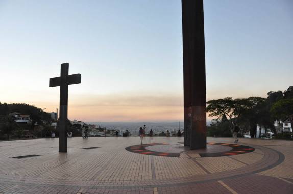 Praça do Papa, nas Mangabeiras, em Belo Horizonte - MG Praça do Papa, nas Mangabeiras, em Belo Horizonte - MG
