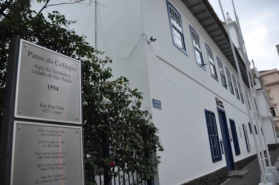 Pátio do Colégio, onde começou a cidade de São Paulo Pátio do Colégio, onde começou a cidade de São Paulo