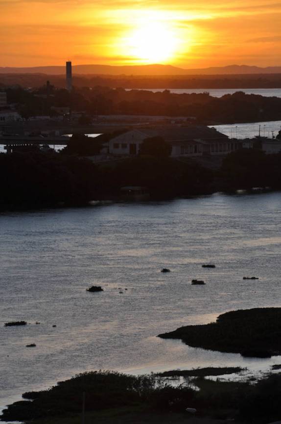 Pôr-do-sol no Velho Chico, em Petrolina - PE