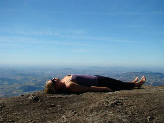 Relaxando no Pico do Papagaio no Vale do Matutu - MG