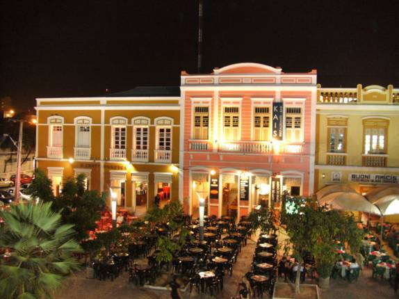 Restaurantes no Centro Cultural Dragão do Mar, em Fortaleza - CE Restaurantes no Centro Cultural Dragão do Mar, em Fortaleza - CE