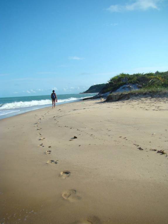 Retornando para CaraÃva, na praia de CoruÃpe, em Trancoso - BA Retornando para CaraÃva, na praia de CoruÃpe, em Trancoso - BA