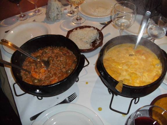 Risoto de camarão e moqueca mista, em Parati - RJ Risoto de camarão e moqueca mista, em Parati - RJ