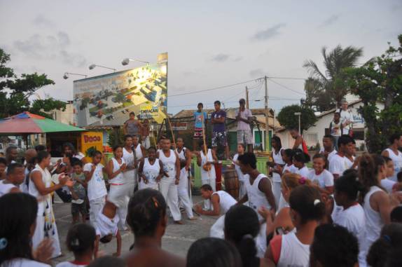Roda de Capoeira em Arembepe - BA Roda de Capoeira em Arembepe - BA