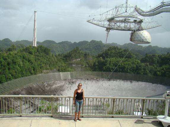 Rádio telescópio de Arecibo, em Porto Rico. O maior do mundo.