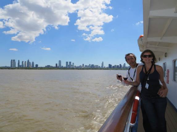 Saindo de Buenos Aires, um brinde ao início da nossa viagem à Antártida