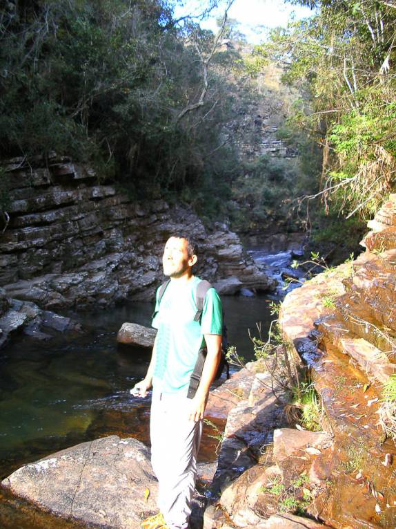 Se esquentando no sol após passar muito frio na Racha da Zilda em Carrancas - MG