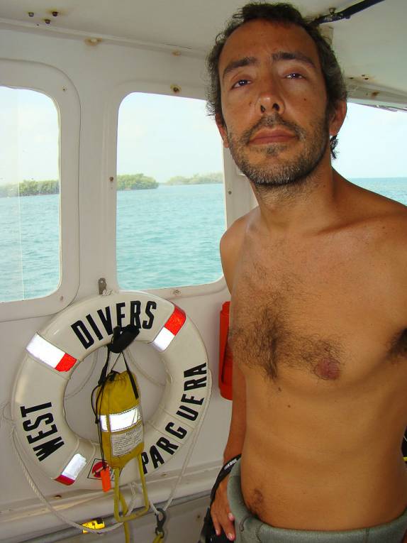 Se preparando para o mergulho em La Parguera