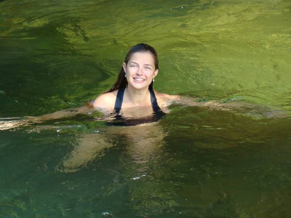 Se refrescando na cachoeira da Laje na volta do Bonete em Ilha Bela - SP Se refrescando na cachoeira da Laje na volta do Bonete em Ilha Bela - SP