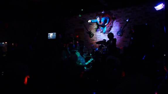 Show de rock em pub de Guanajuato, no México Show de rock em pub de Guanajuato, no México