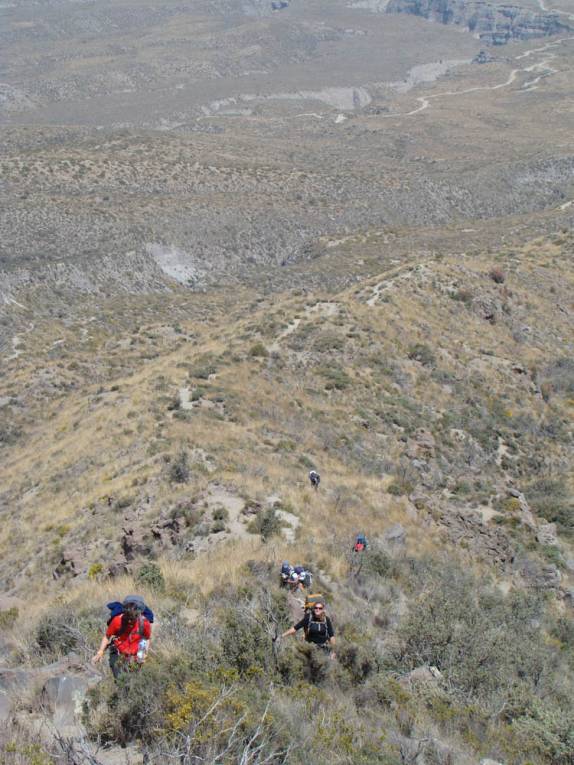 Subindo o vulcão El Mistí, em Arequipa - Peru Subindo o vulcão El Mistí, em Arequipa - Peru