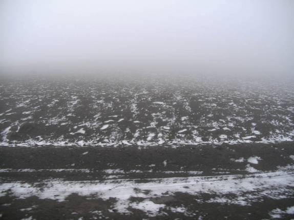 Tempo nublado e muita neve no Cotopaxi (Equador) Tempo nublado e muita neve no Cotopaxi (Equador)