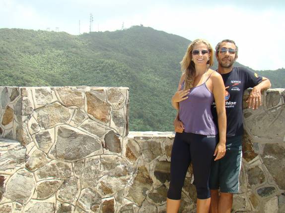 Torre no monte Britton em El Yunque - Porto Rico Torre no monte Britton em El Yunque - Porto Rico