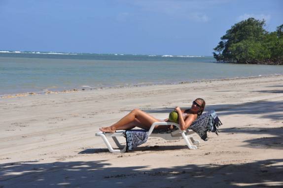 Água de coco na Quarta Praia em Morro de São Paulo - BA