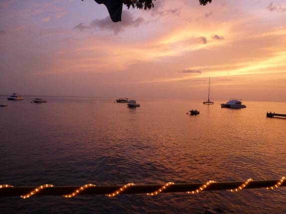Um magnífico fim de tarde no nosso último dia em Roseau e em Dominica, no Caribe