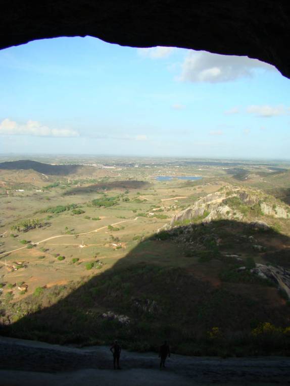 Visual à partir da boca da pedra, no Parque Estadual da Pedra da Boca, na Paraíba, fronteira com Passa e Fica - RN Visual à partir da boca da pedra, no Parque Estadual da Pedra da Boca, na Paraíba, fronteira com Passa e Fica - RN