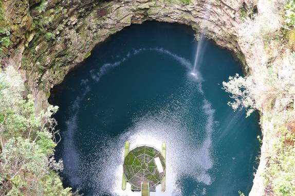 Visão da Furna I, em Vila Velha - Paraná